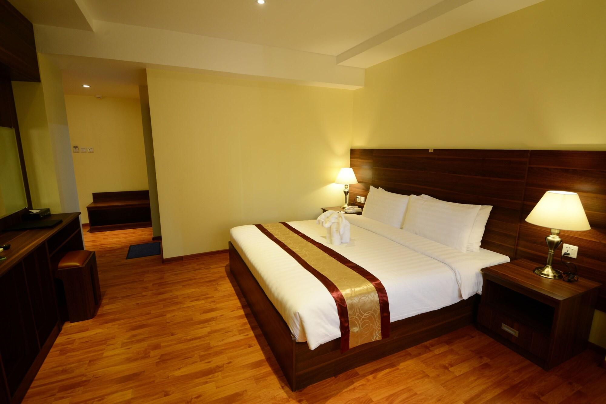 Silver Green Hotel Yangon Extérieur photo