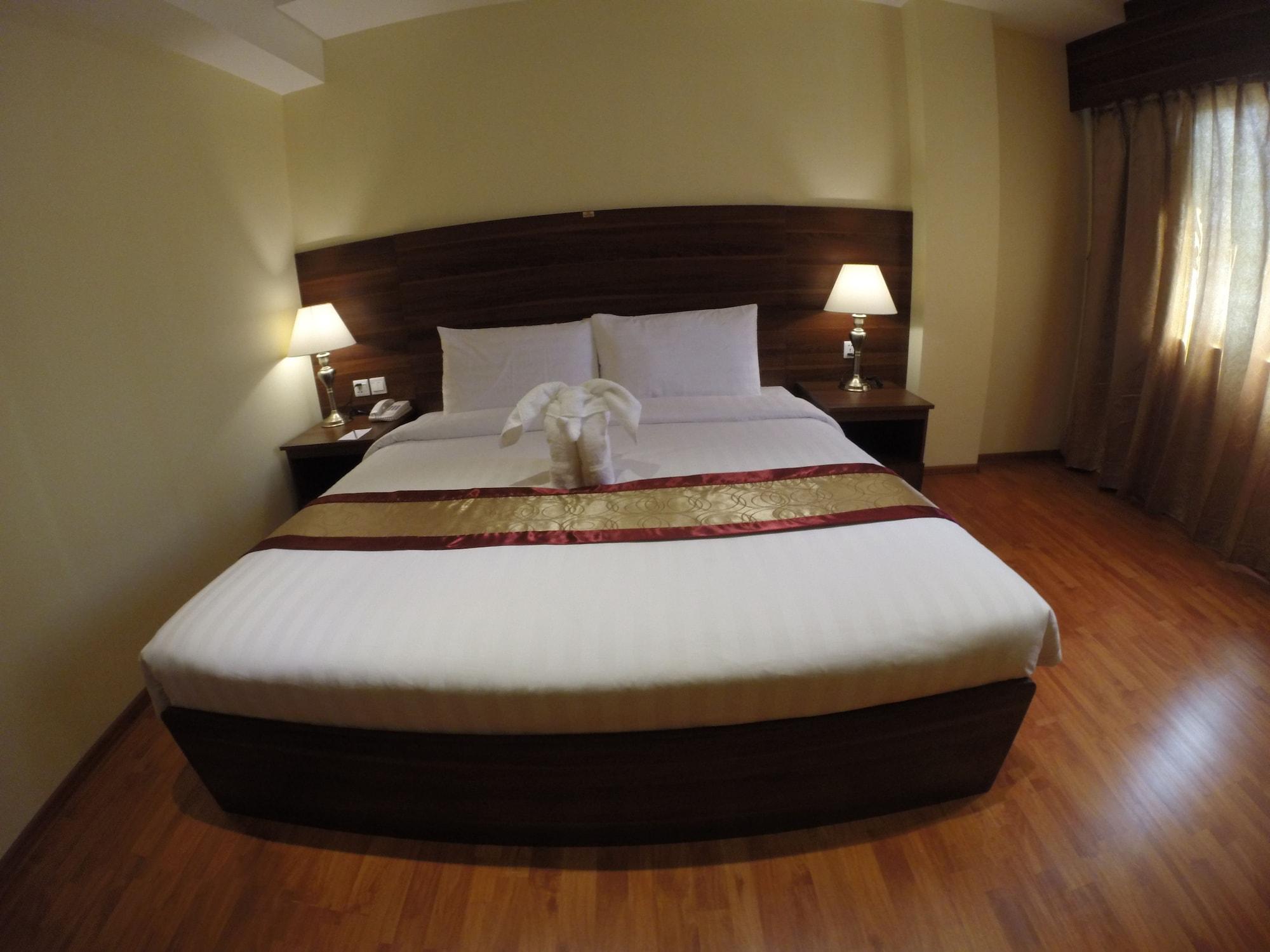 Silver Green Hotel Yangon Extérieur photo