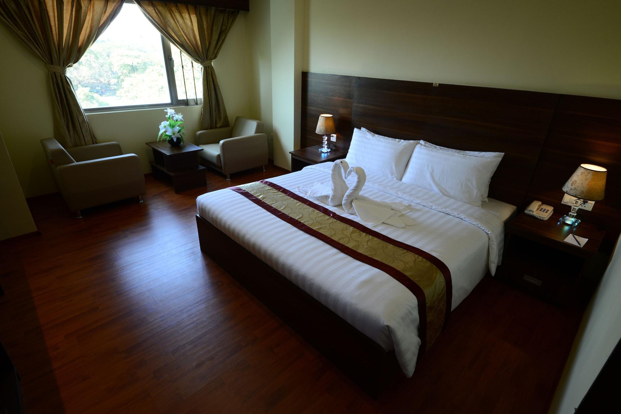 Silver Green Hotel Yangon Extérieur photo