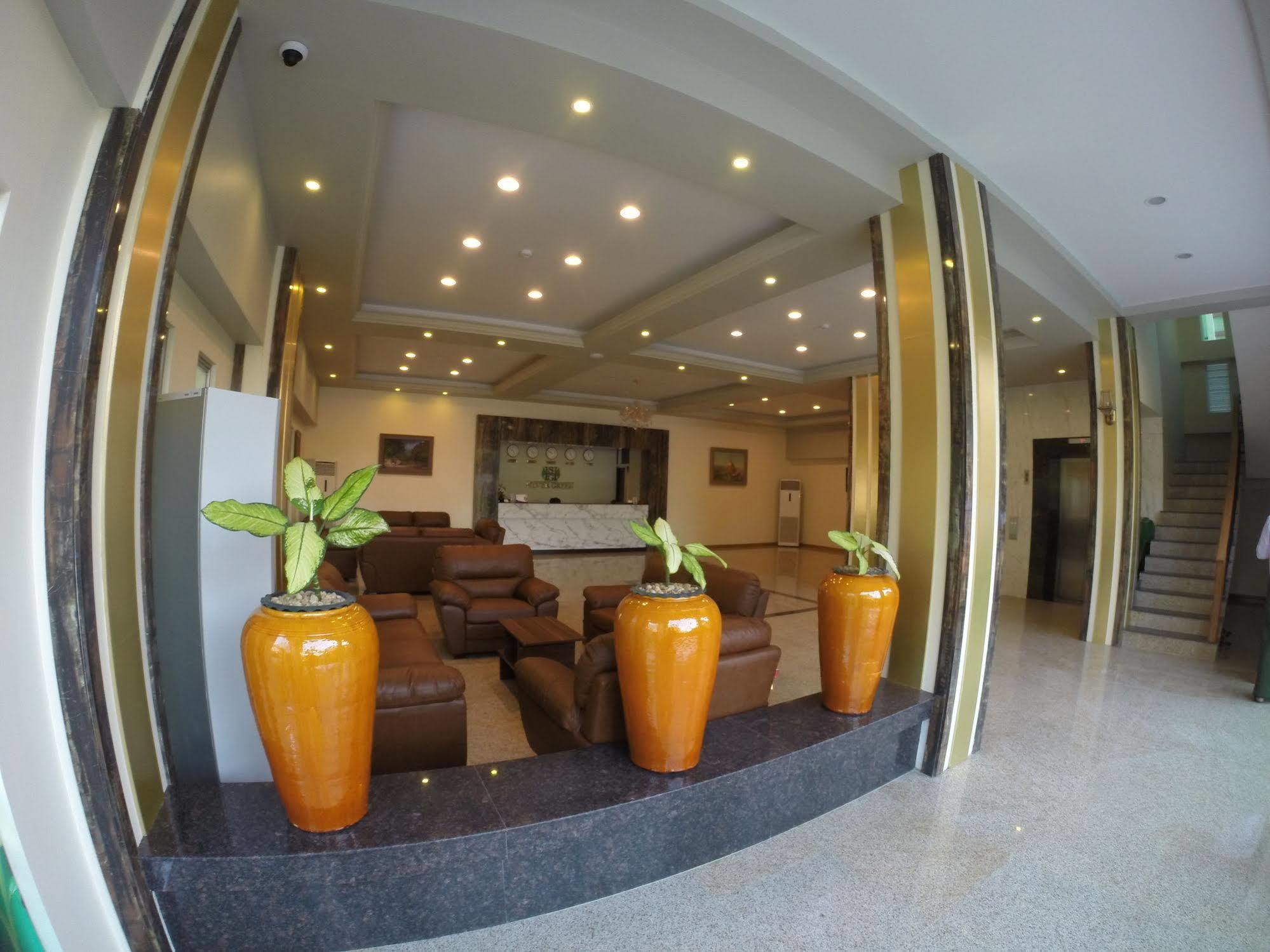 Silver Green Hotel Yangon Extérieur photo