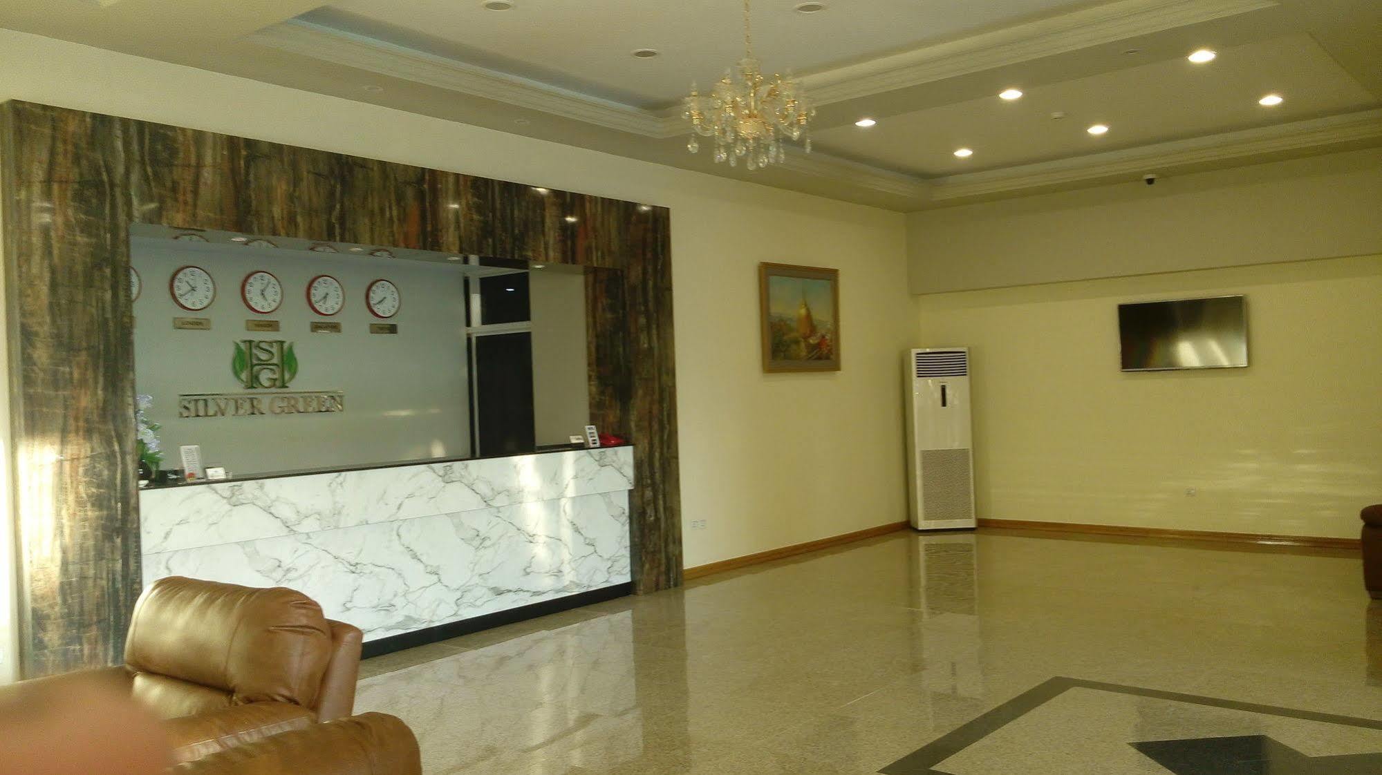 Silver Green Hotel Yangon Extérieur photo