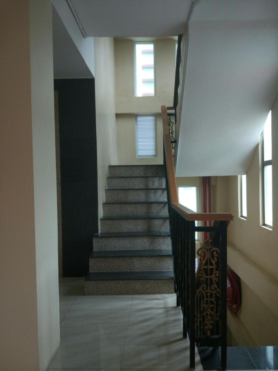 Silver Green Hotel Yangon Extérieur photo