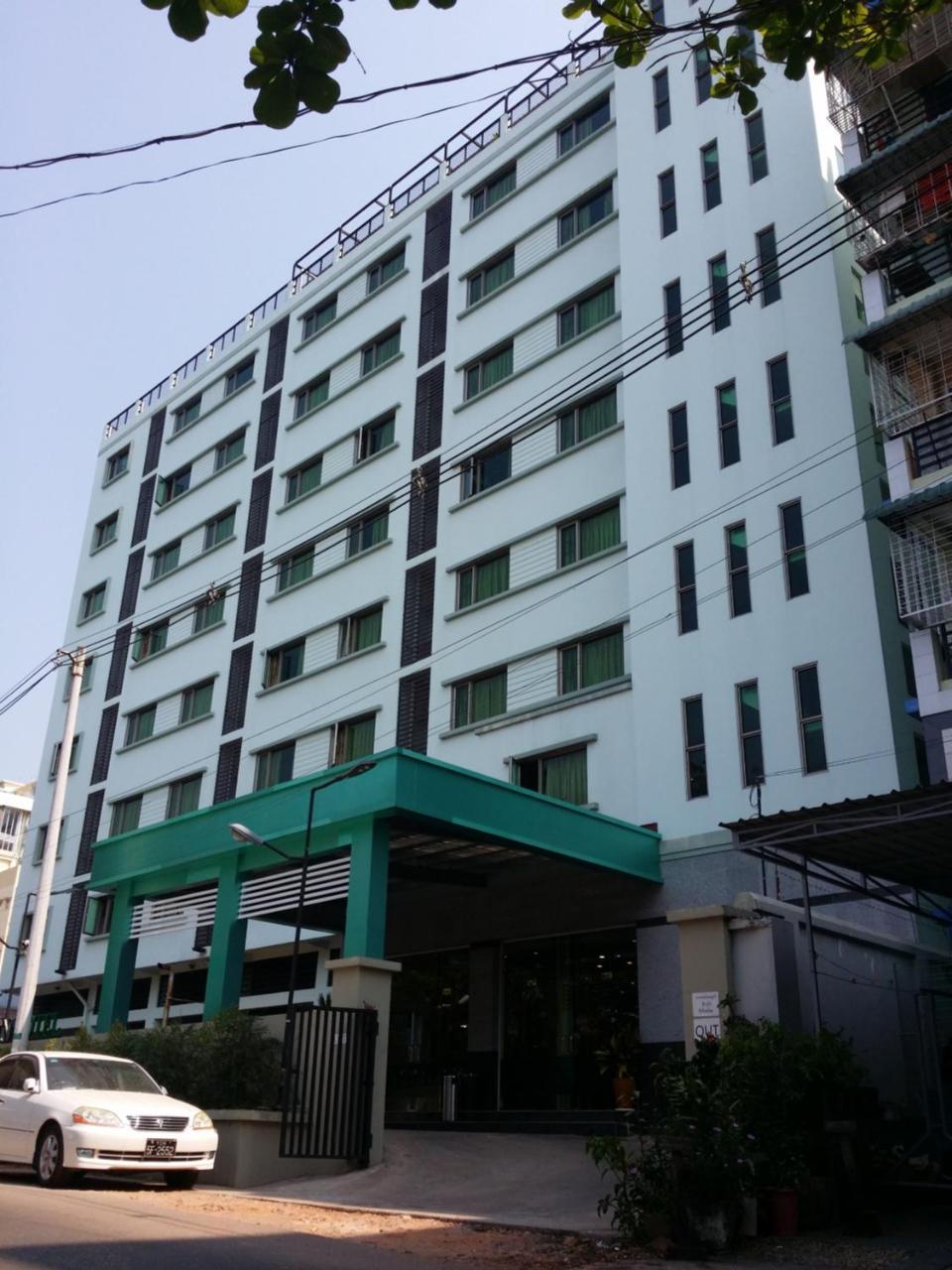 Silver Green Hotel Yangon Extérieur photo